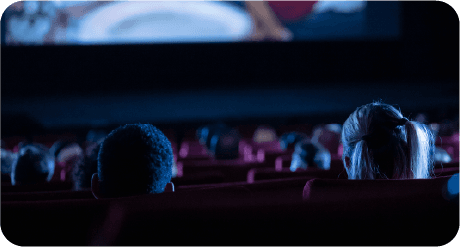 Audiencia en un ciclo de cine o charla cultural